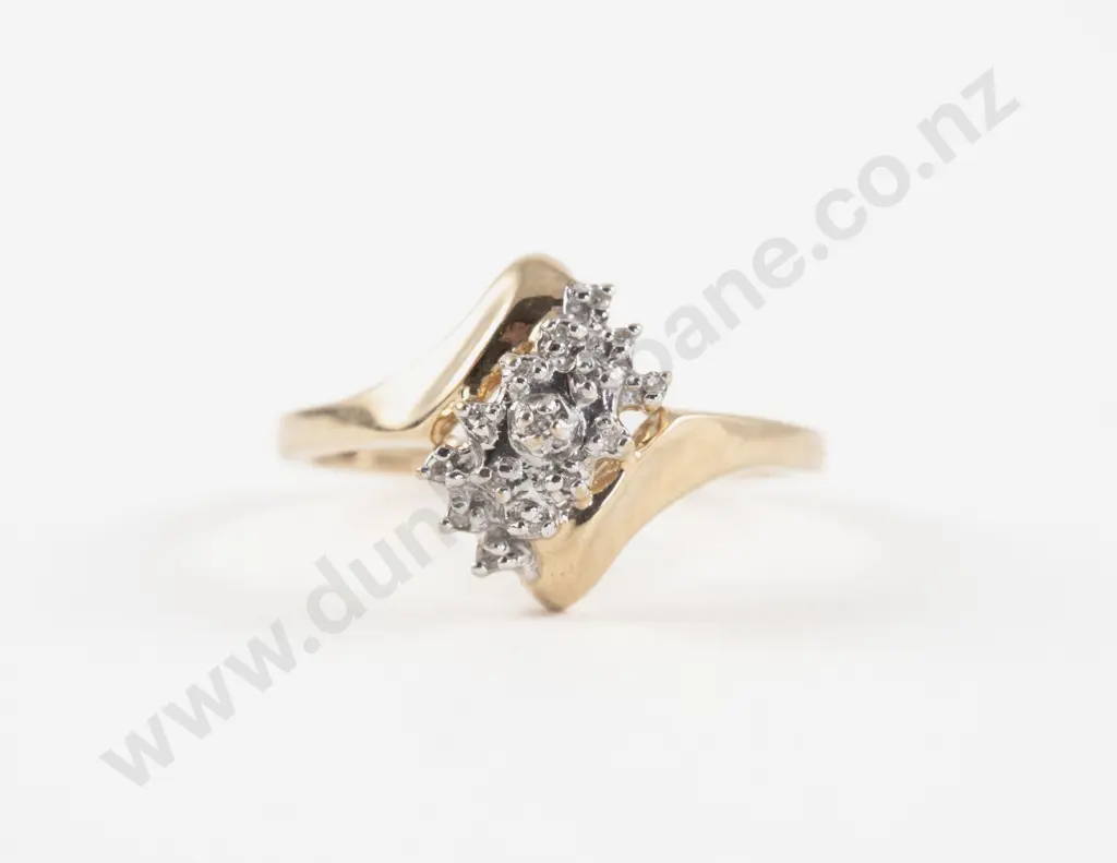 9ct Twelve Stone Diamond Cluster Ring Image 1++