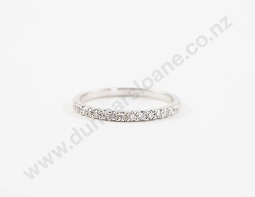 18ct White Gold 15stone Diamond Band Ring Image 1++