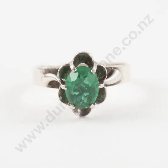 9ct White Gold Single Stone Emerald Ring