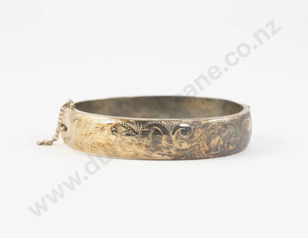 S/S Half Engraved Hinged Snap Bangle Image 1++
