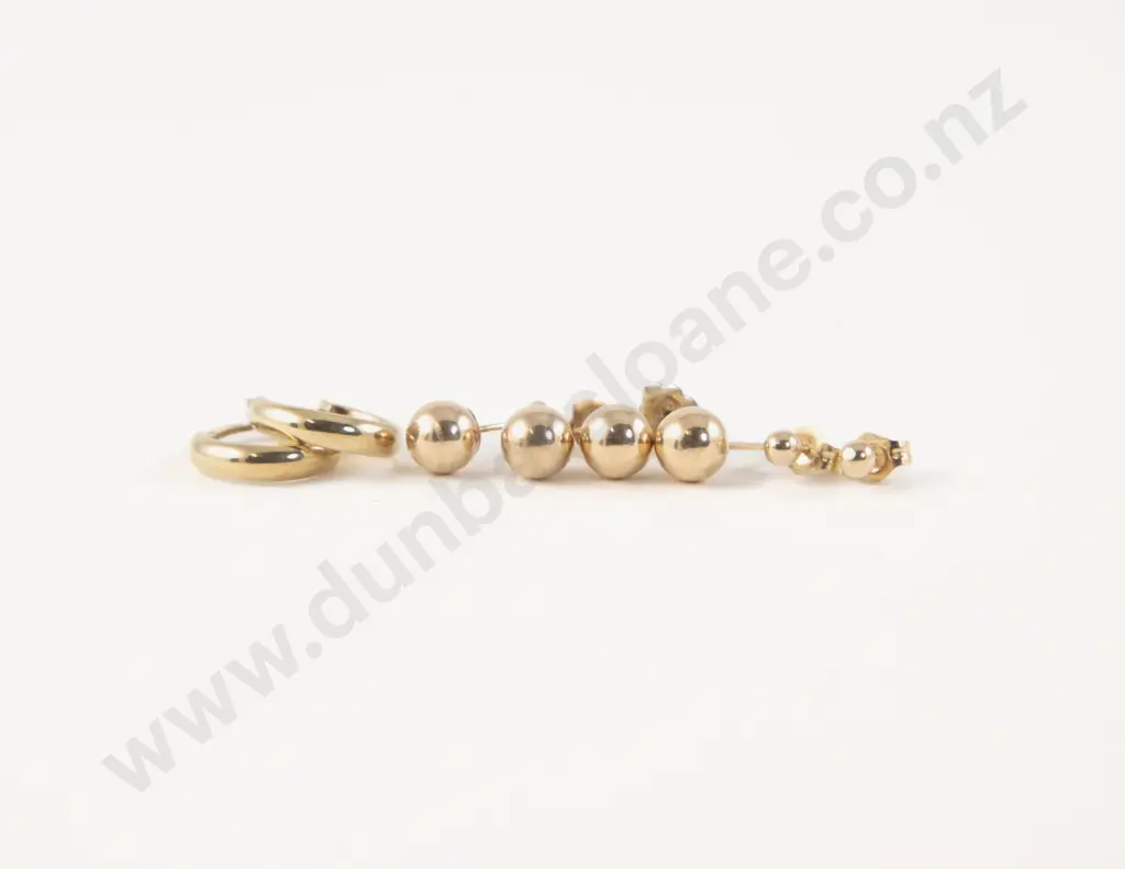 Four Pair 9ct Earrings Image 1++
