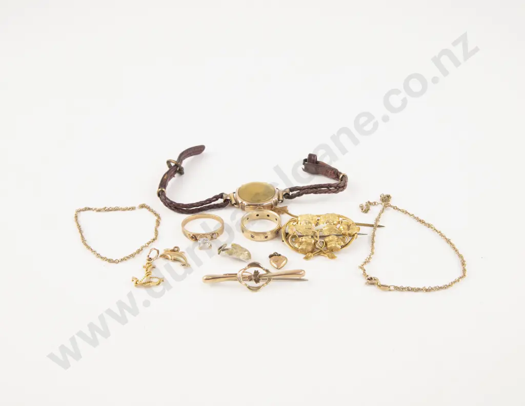 9ct Gold Pieces and 14ct Brooch for Scrap Gold Image 1++