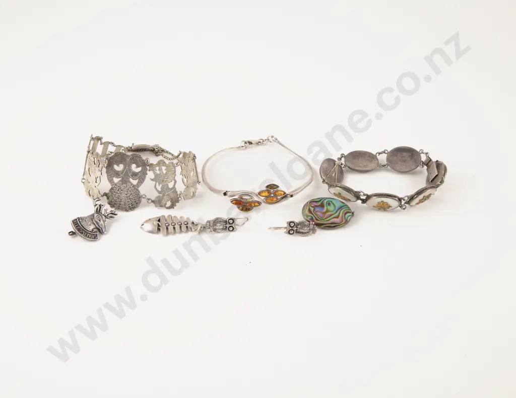 Collection of Assorted S/S Jewellery Image 1++