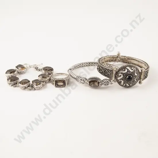 S/S Filigree Style Bangle