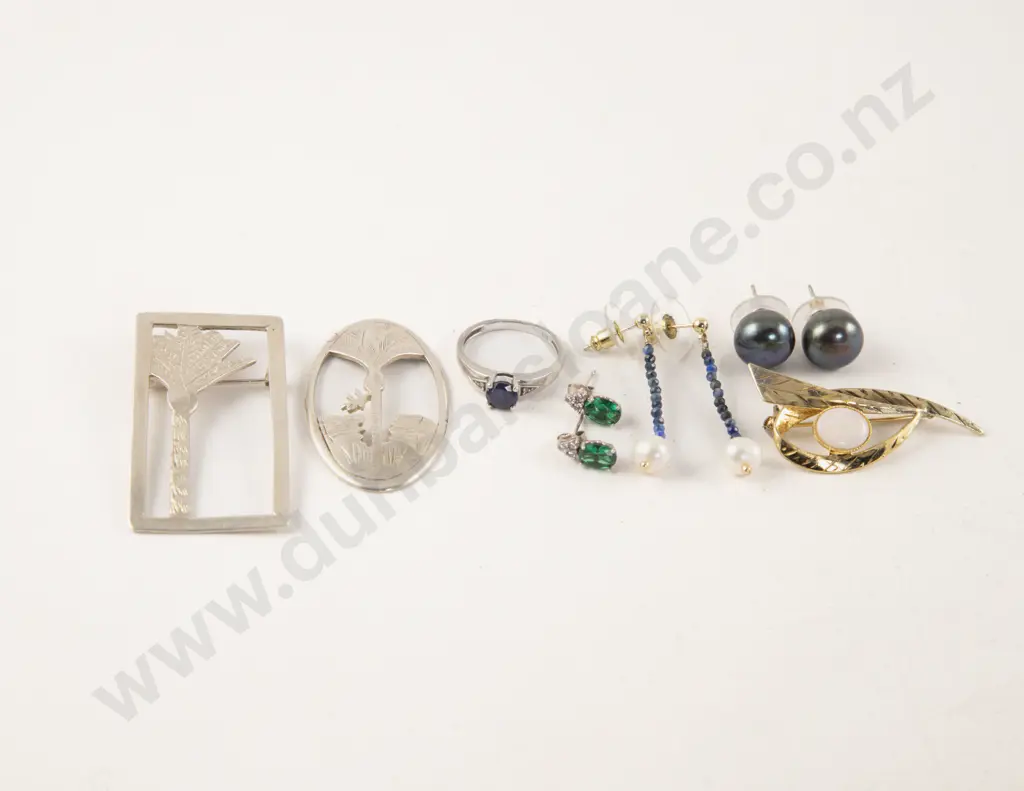 Small Collection of Assorted S/S Jewellery Image 1++