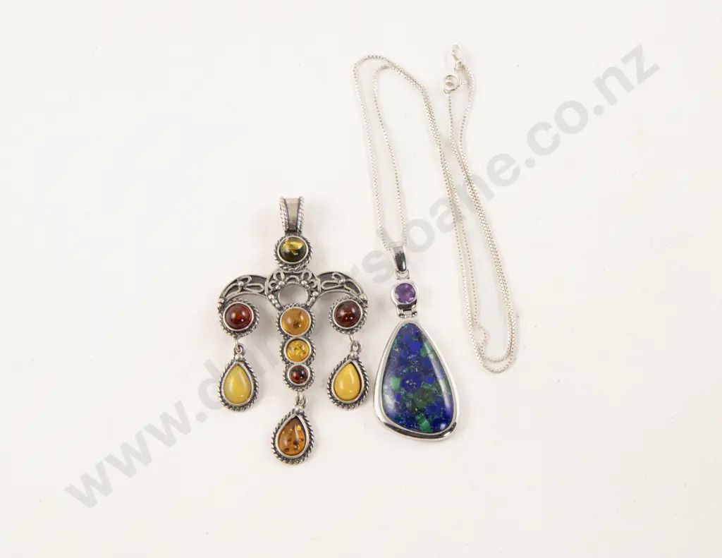 S/S Amber Pendant together with S/S Lapis Pendant Image 1++
