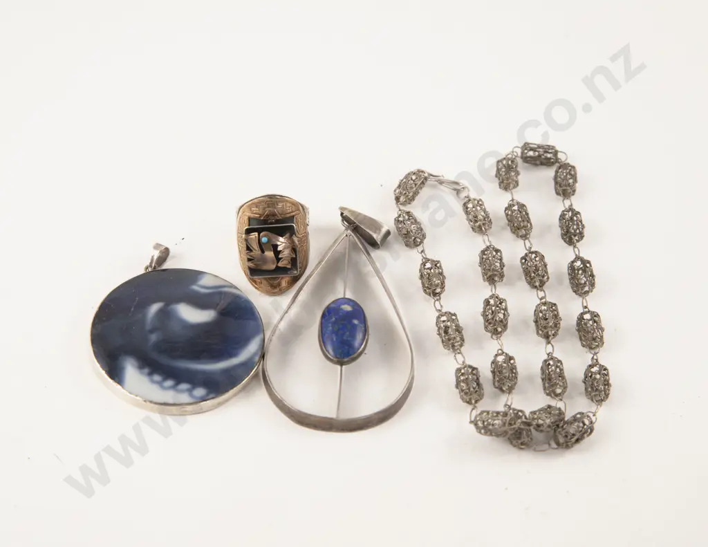 Collection of Sterling Silver Jewellery Image 1++