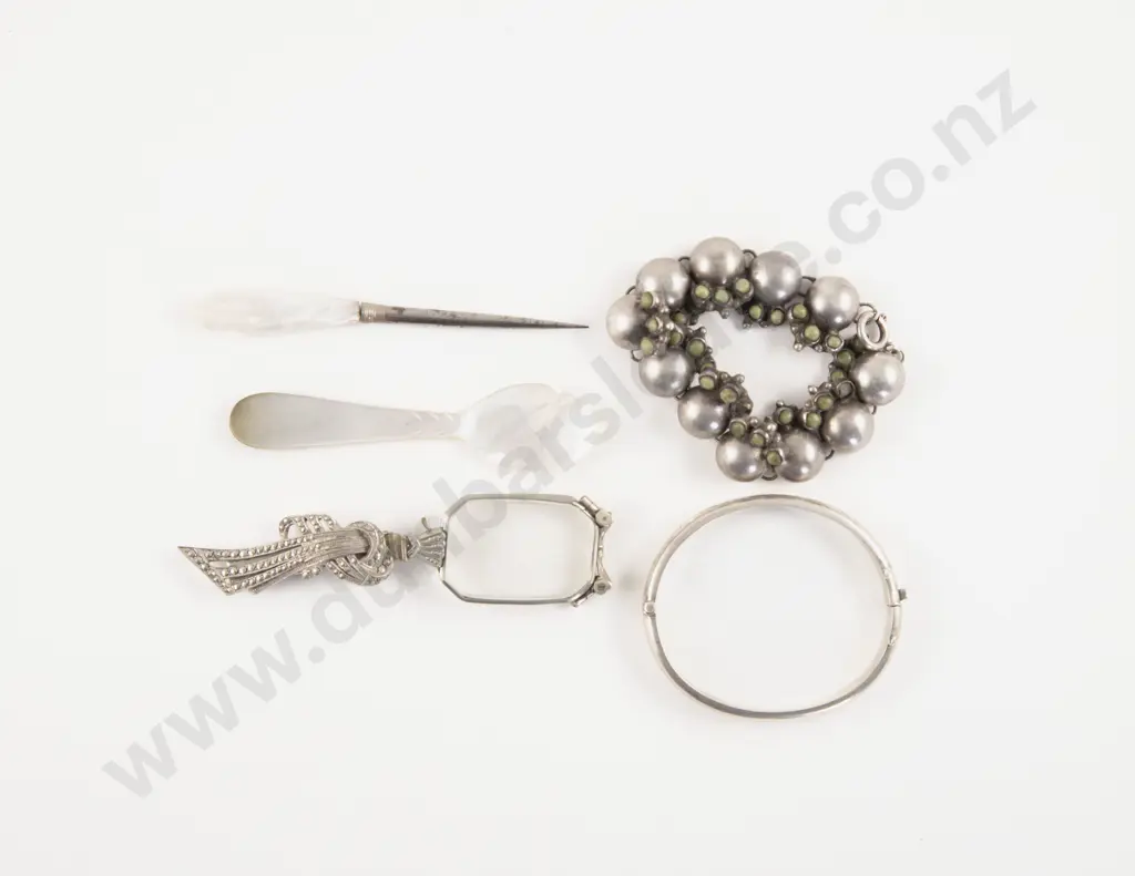 S/S Half Engraved Hinged Snap Bangle Image 1++