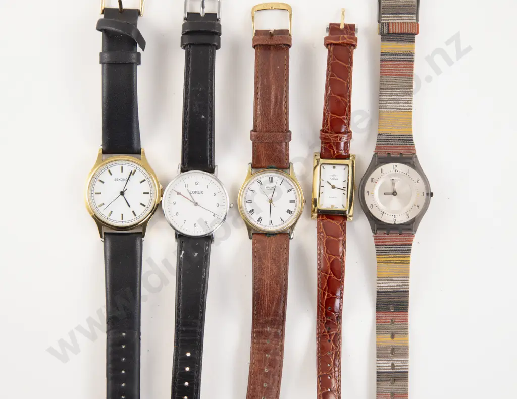 Five Various Gent and Ladies Wrist Watches Image 1++