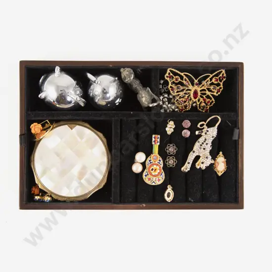Small Collection of Costume Jewellery
