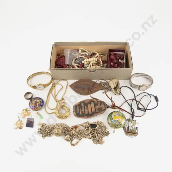 Collection of Assorted Costume Jewellery