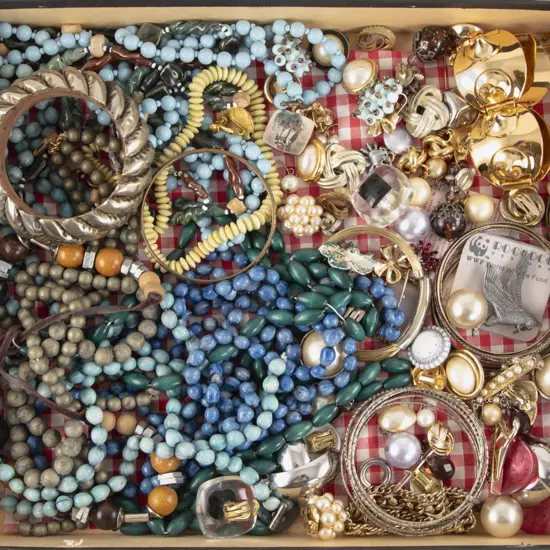 Collection of Assorted Costume Jewellery