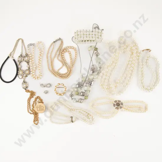 Small Collection of Imitation Pearl and Costume Jewellery