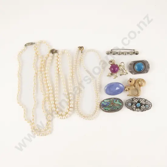 Small Collection of Assorted Costume Jewellery