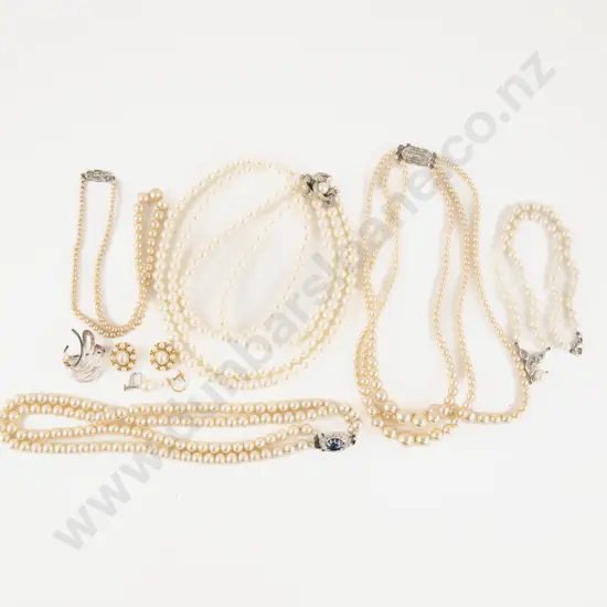 Single 9ct Cultured Pearl Earring and S/S Brooch