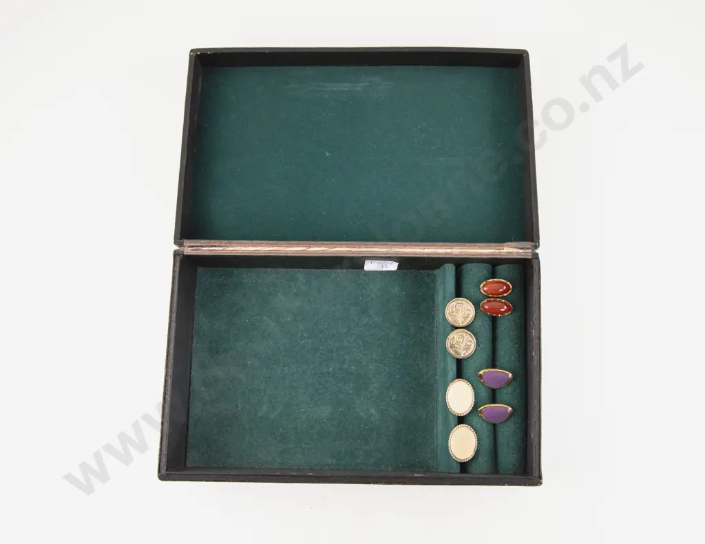 NZ Konev Handcrafted Leather Jewellery Box Image 1++