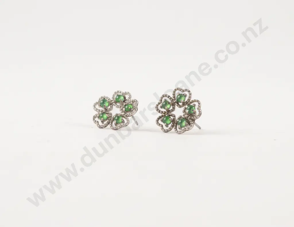 S/S Green Jade Flower Stud Earrings Image 1++
