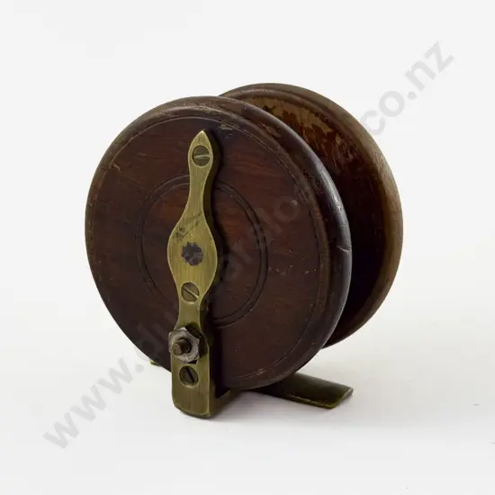 Vintage Walnut Nottingham Star Back Fly Reel