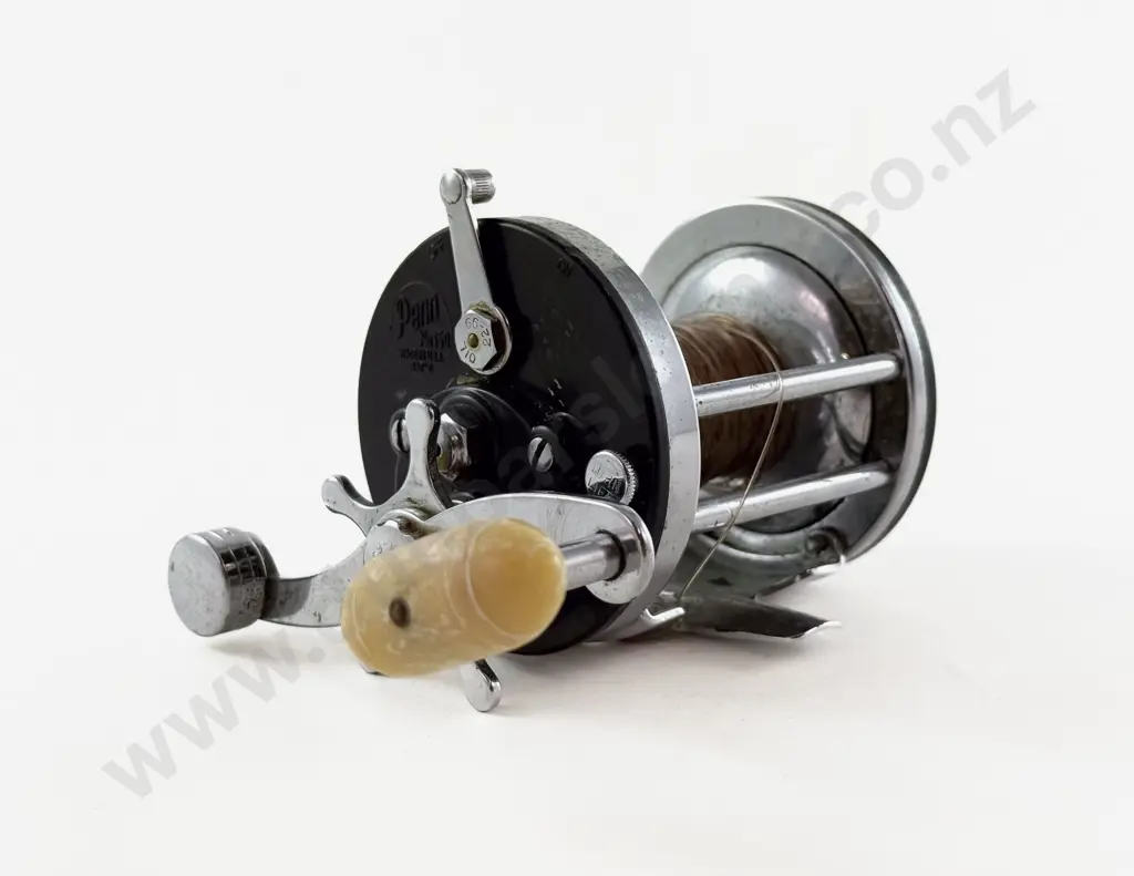Vintage Penn Surfmaster No 150 Spinning Reel Image 1++