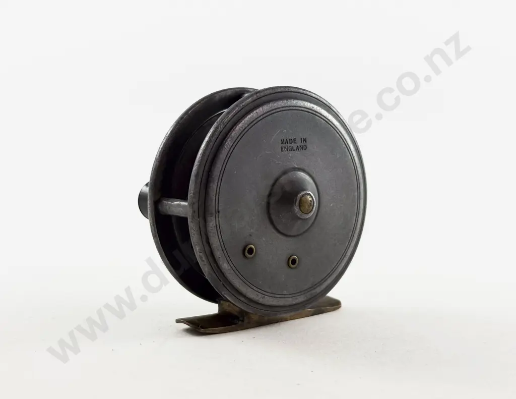 Small Vintage Alloy Fly Reel Image 1++