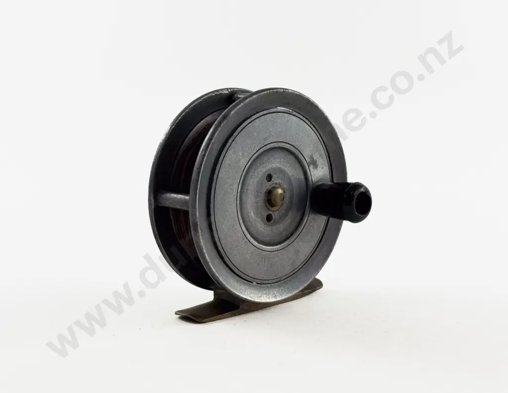Small Vintage Alloy Fly Reel Image 1++