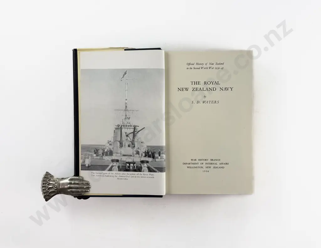 Waters S D - The Royal New Zealand Navy Image 1++