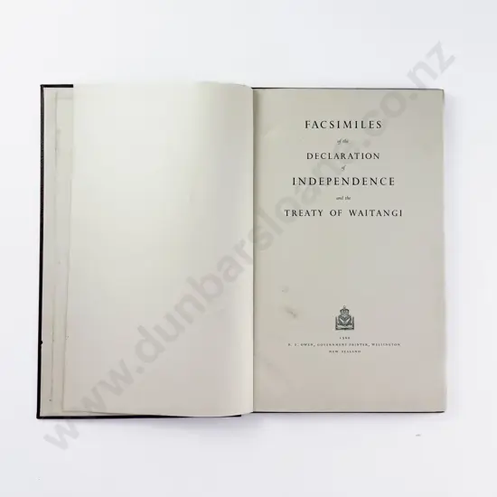 (-) Facsimiles of the Declaration of Independence and the Treaty Of Waitangi