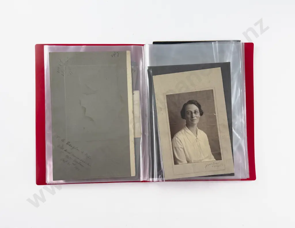 An Album Of 19 Vintage Black & White & Sepia Portrait Photographs Image 1++