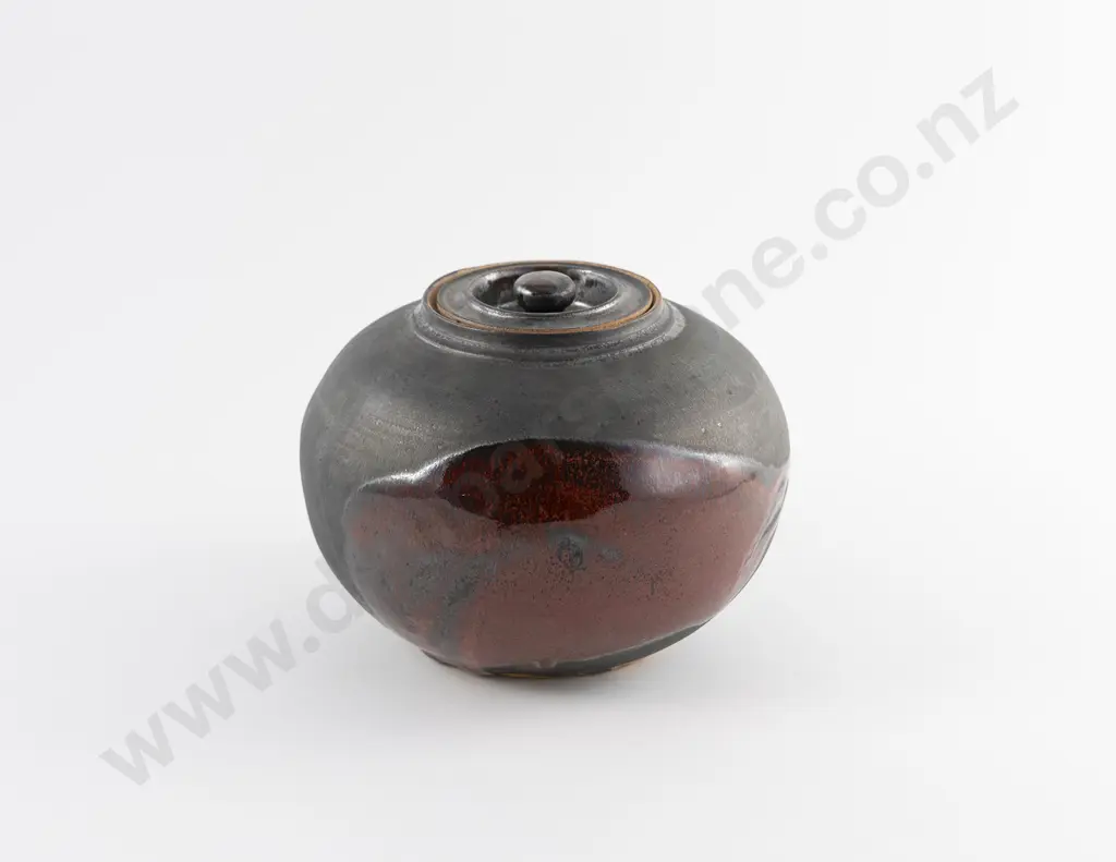 Graeme Storm Lidded Jar Image 1++