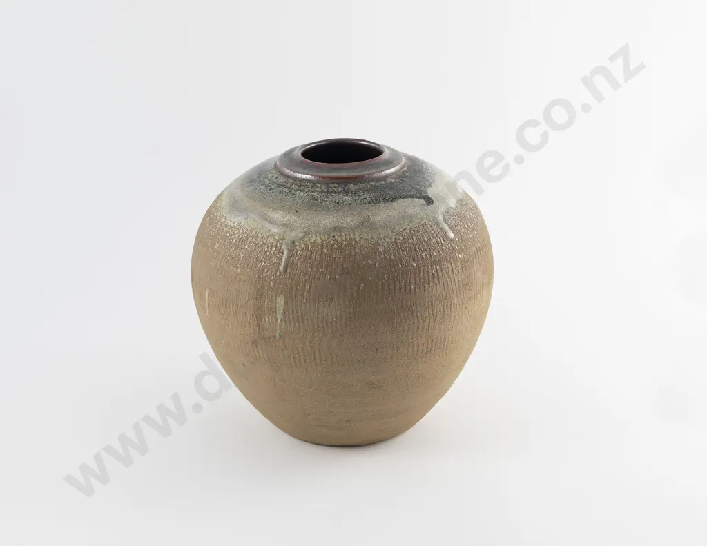 Doreen Blumhardt Ovoid Vase Image 1++