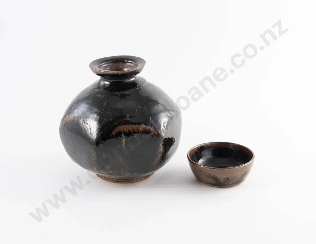 Len Castle Tenmoku Glaze Hexagonal Vase & Other Image 1++
