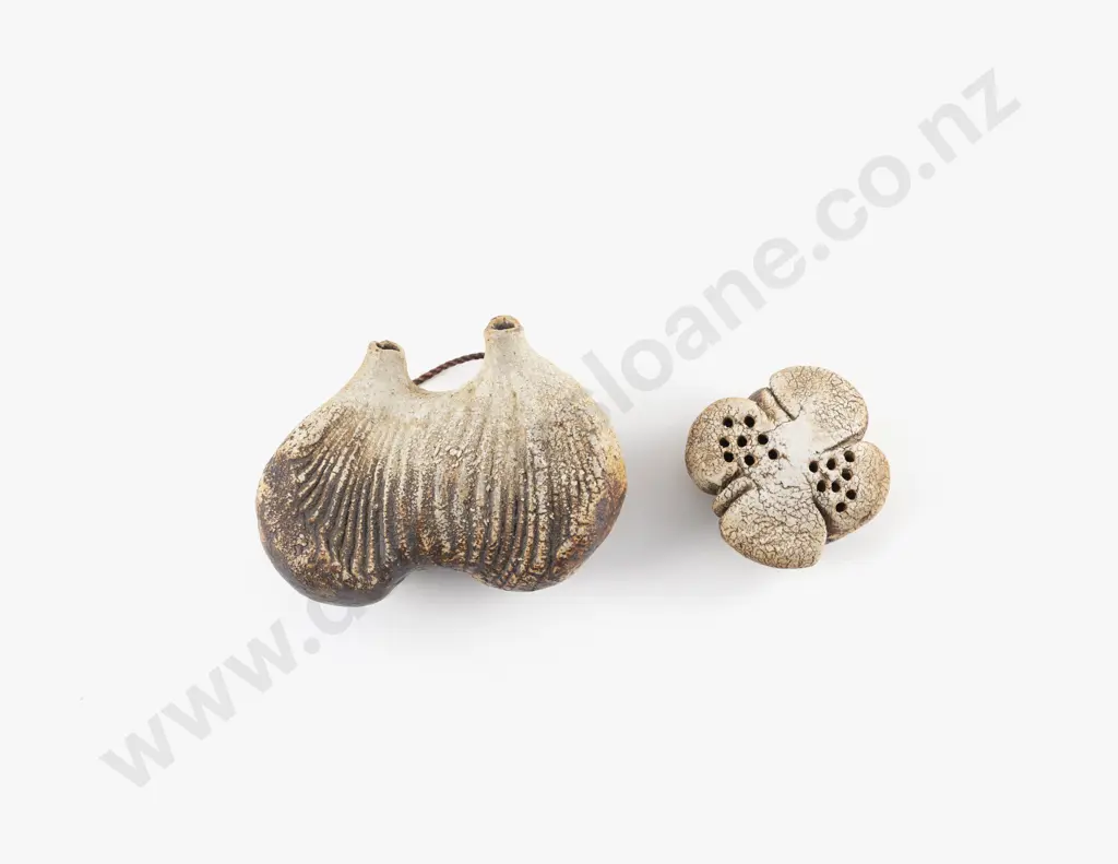 Two Len Castle Sedge Vases Image 1++