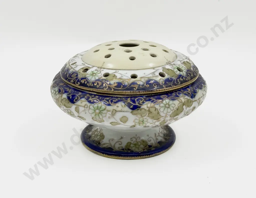 Japanese Studio Handpainted Pot Pourri Bowl Image 1++