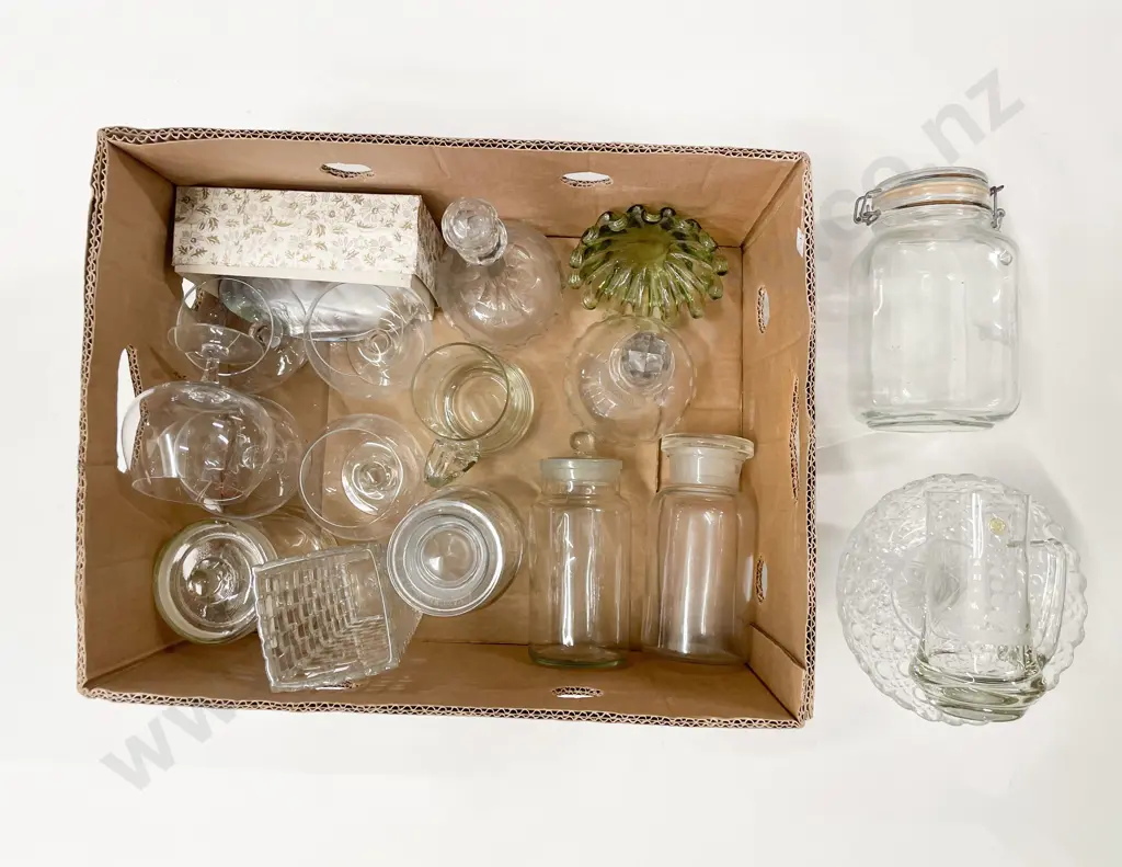 Box of Assorted Glass Ware Image 1++