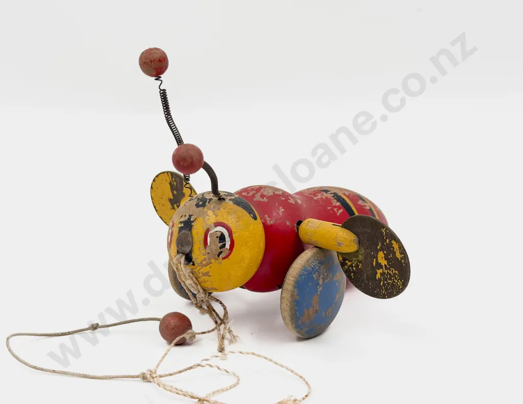 Vintage Buzzy Bee Image 1++