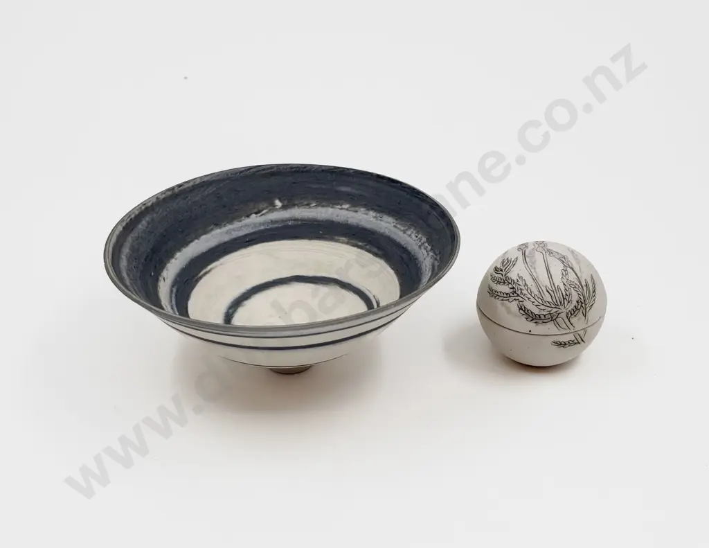 Wendy Masters Trinket Box & Robin Paul Bowl Image 1++