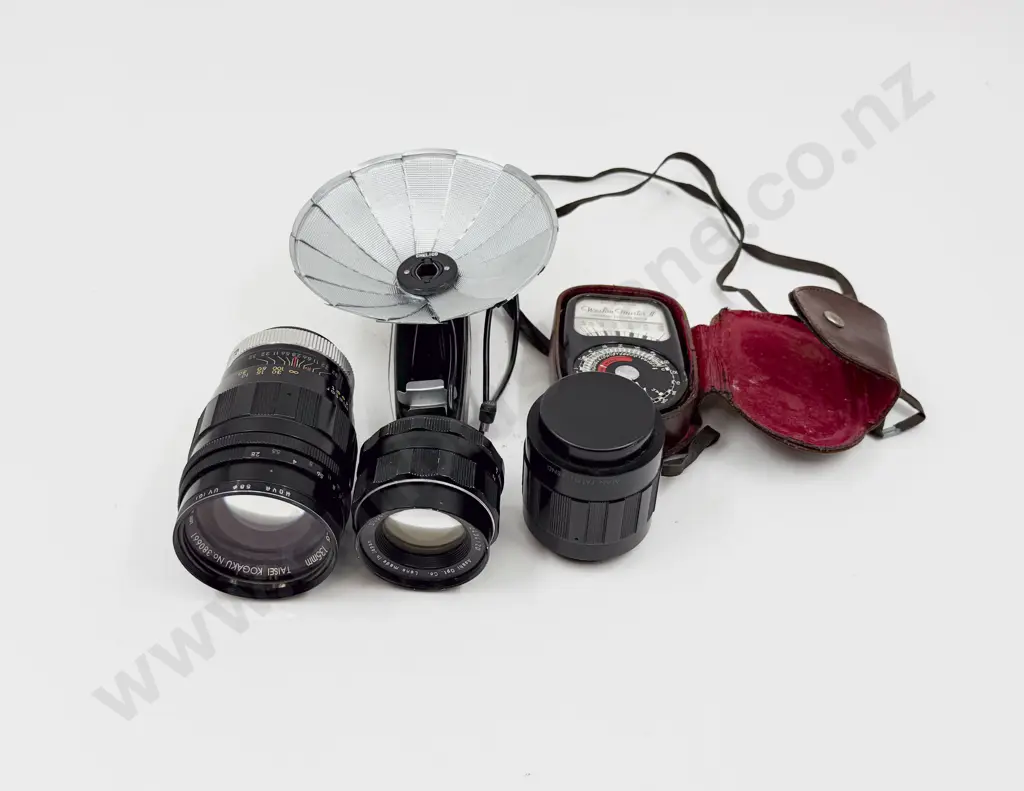 Camera Case of Assorted Lens & Accessories Image 1++