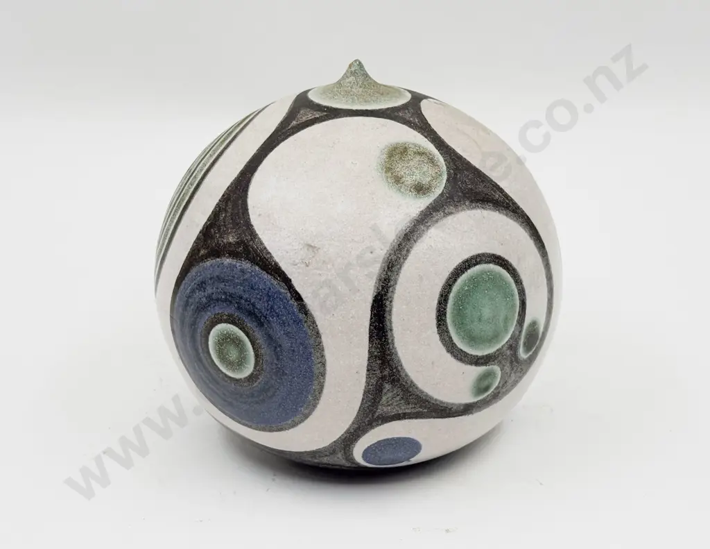 Anneke Borren Pottery Orb Image 1++
