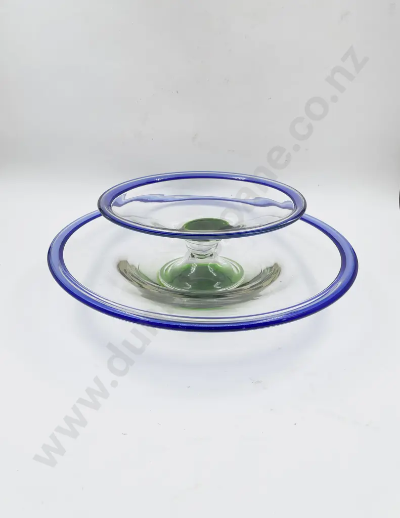 Large Art Glass Charger together with Matching Pedestal Dish Image 1++