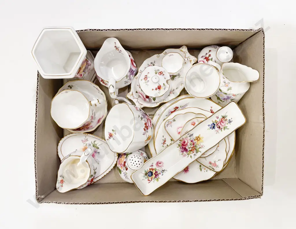 Box Quantity of Assorted Fancy China Image 1++