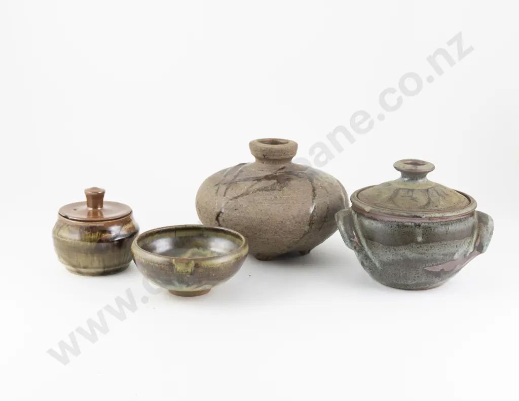 Four Pieces NZ Pottery Image 1++