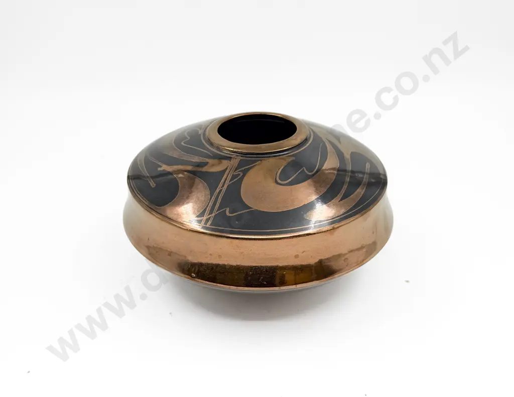 Peter Collis Vase Image 1++