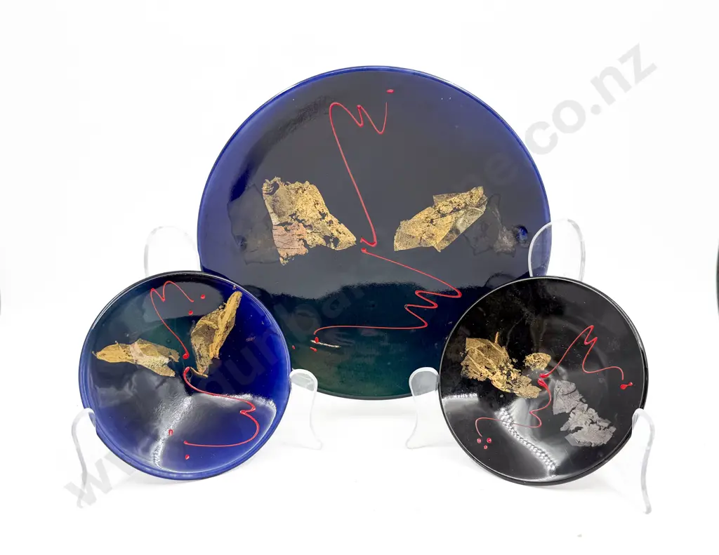 Peter Collis Fruit Bowl & Two Smaller Examples Image 1++