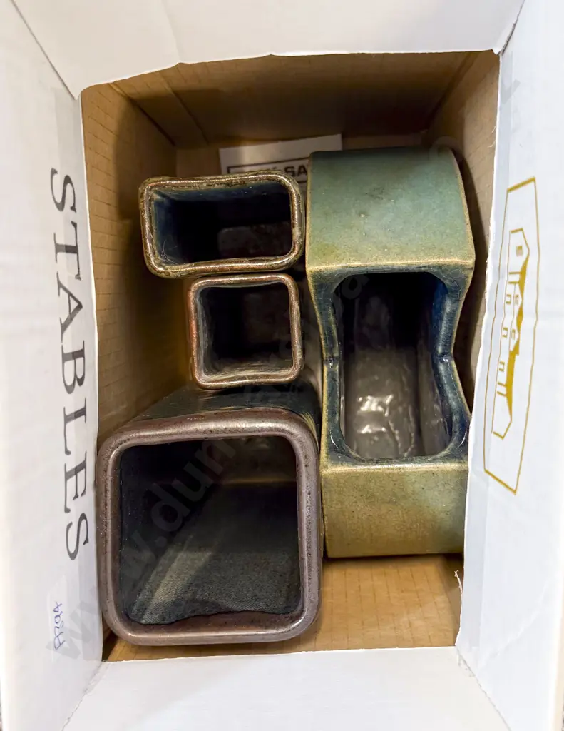 Four Various NZ Vases Image 1++