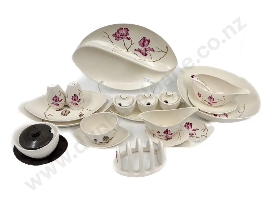 Quantity of Mixed Carlton Ware Image 1++