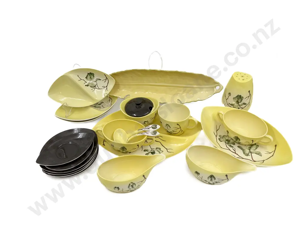 Quantity of Mixed Carlton Ware Image 1++
