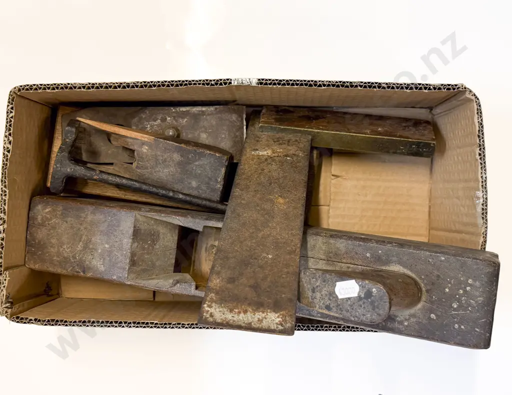 Small Box of Tools Image 1++