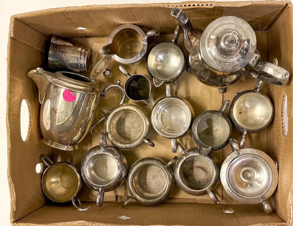 Box of Mixed Silver Plated Ware Image 1++