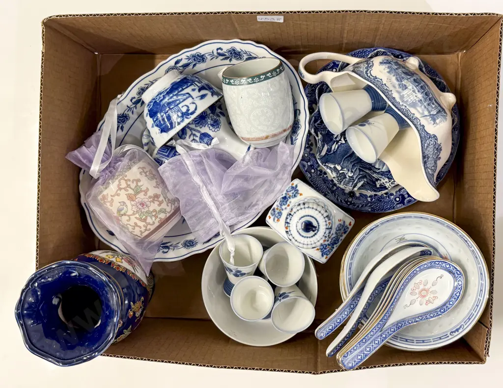 Box of Mixed China Image 1++