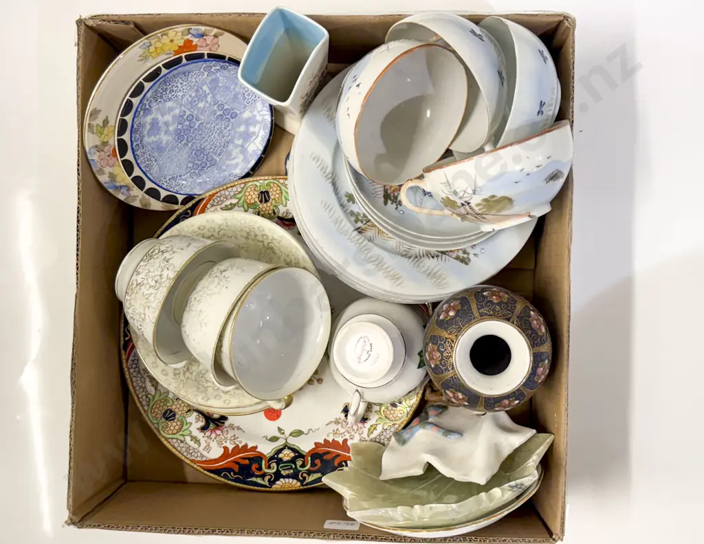 Box of Mixed China Image 1++